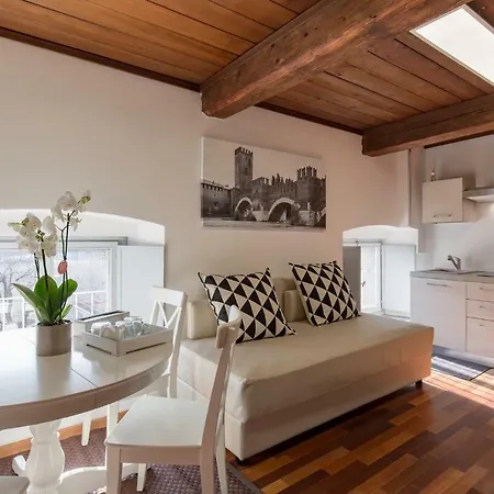 Apartament Castelvecchio - Palazzo Canossa Werona
