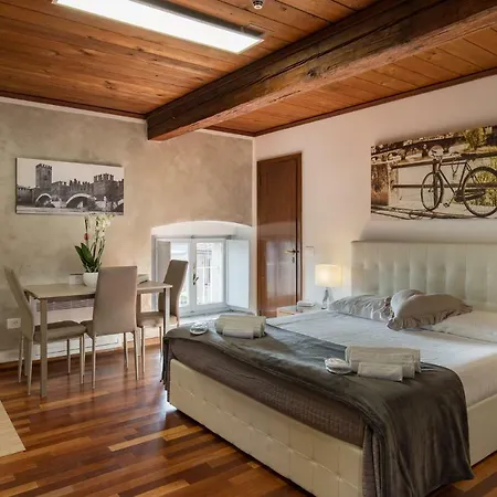 Castelvecchio - Palazzo Canossa Appartement