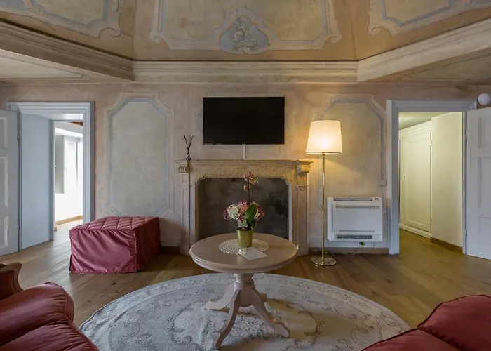 Castelvecchio - Palazzo Canossa * Werona