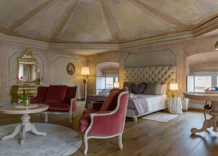 Castelvecchio - Palazzo Canossa