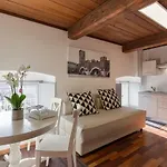 Apartament Castelvecchio - Palazzo Canossa Werona