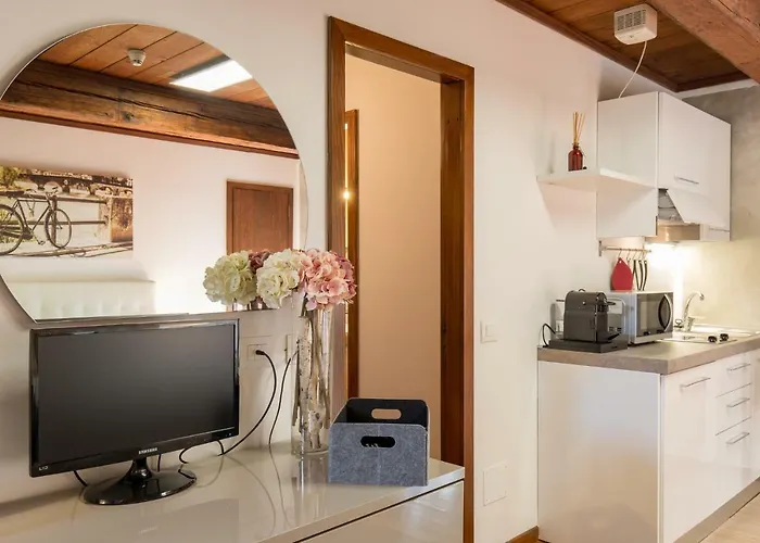 Castelvecchio - Palazzo Canossa *